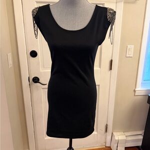 better be black dress | Dresses | Better Be Offtheshoulder Sheath Mini Fall 26-Q3 Size:36 (US 6) bow detail lace trim 80% COTTON / 20%